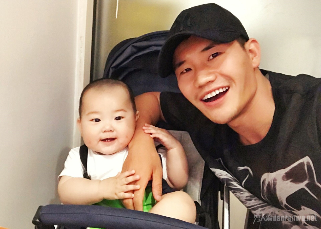 谢孟伟和儿子