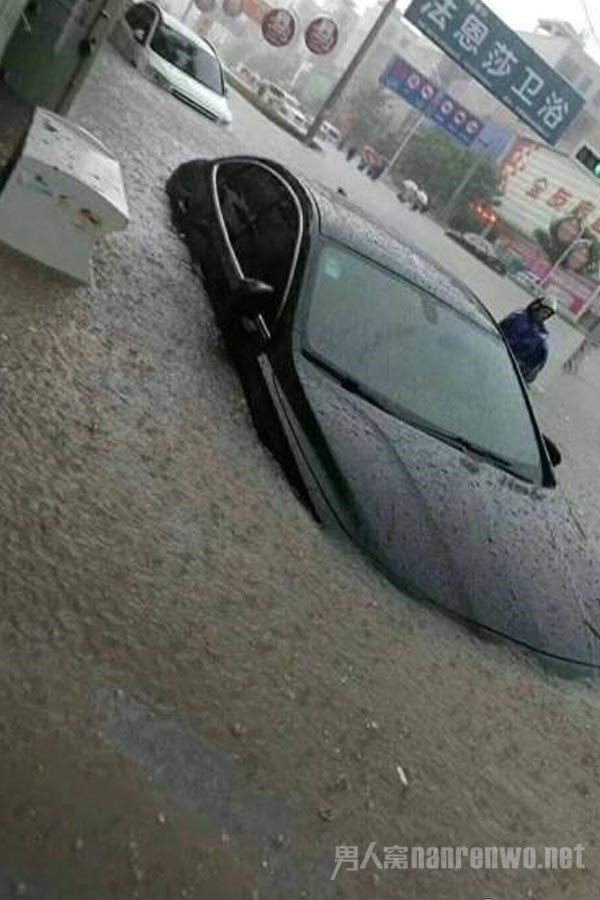 河南最高级别暴雨图片