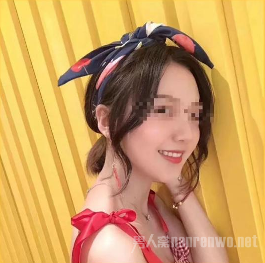 �ܺ�Ů����ǰ��Ƭ