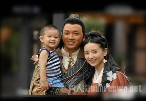 潘粤明董洁和儿子顶顶