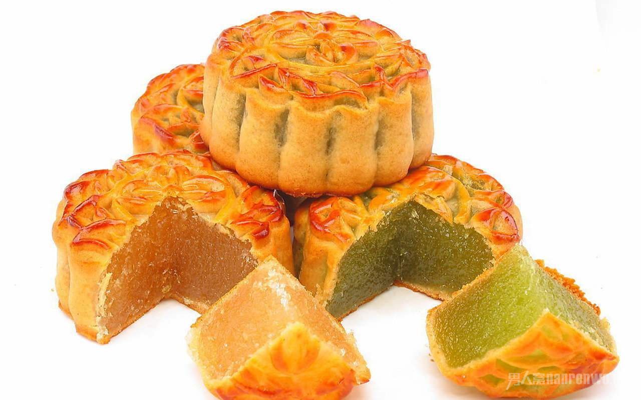 中秋节约会一起做月饼