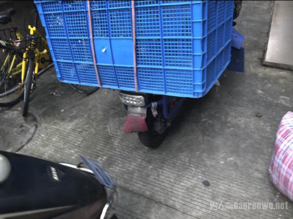快递取件强暴客户