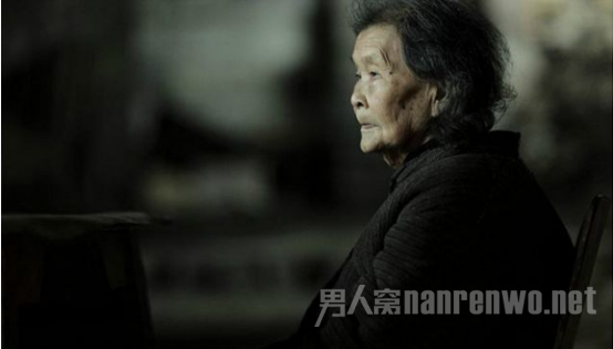 老人孤死子女判刑