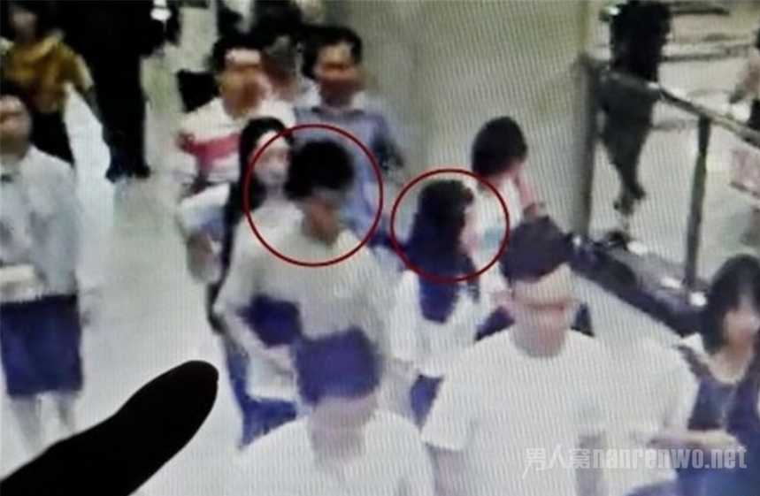 男子下手猥亵(两次猥亵同一乘客)