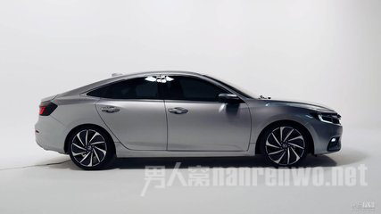 本田全新INSIGHT汽车