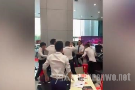 麻将牌买车视频疯传