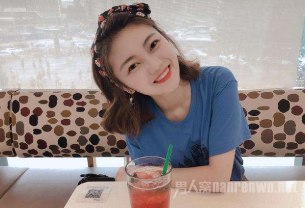 董婧退出奇葩说