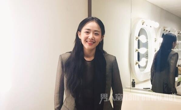 张杰妈妈现在照片
