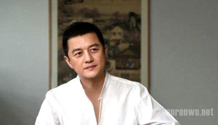 李亚鹏欠债四千万
