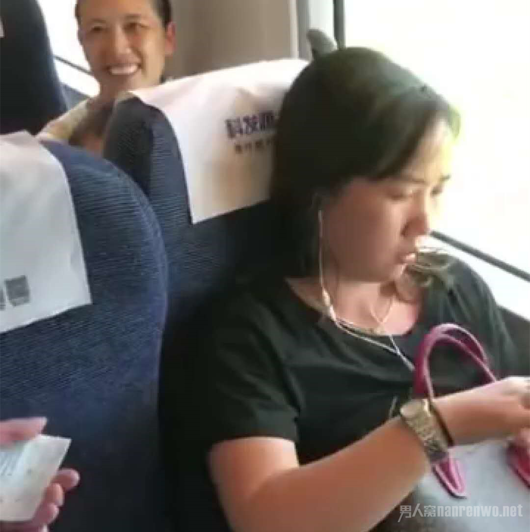 Ů