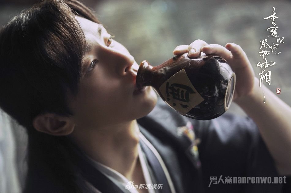 邓伦香蜜沉沉烬如霜剧照