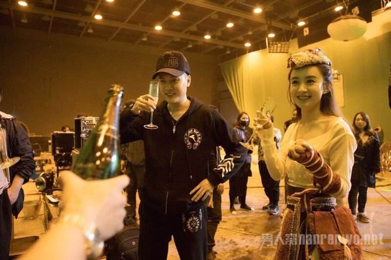 冯绍峰想多陪家人