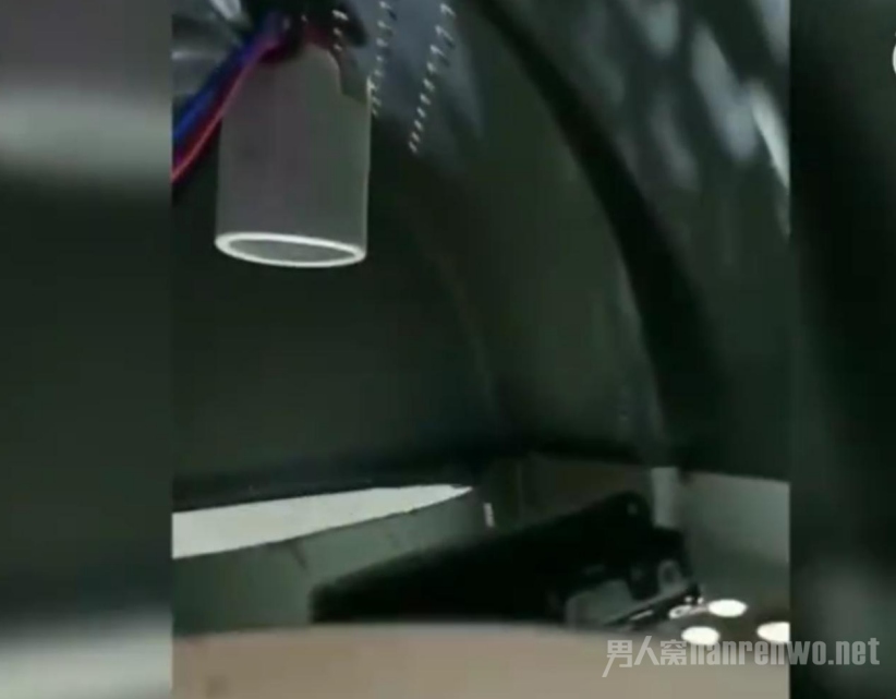 浴霸上发现摄像头
