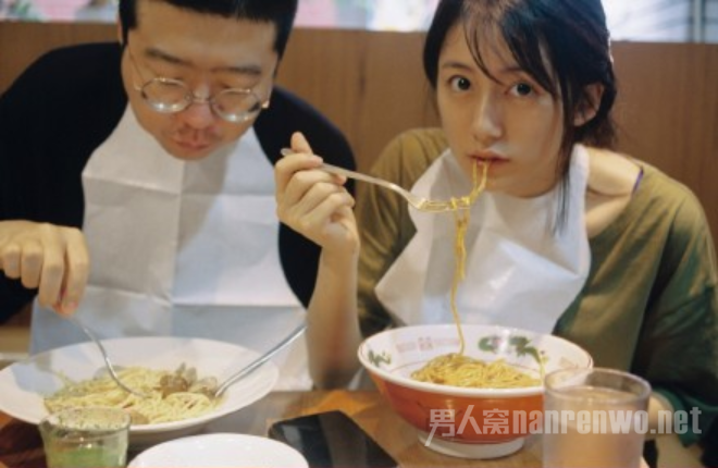 黑尾酱李诞