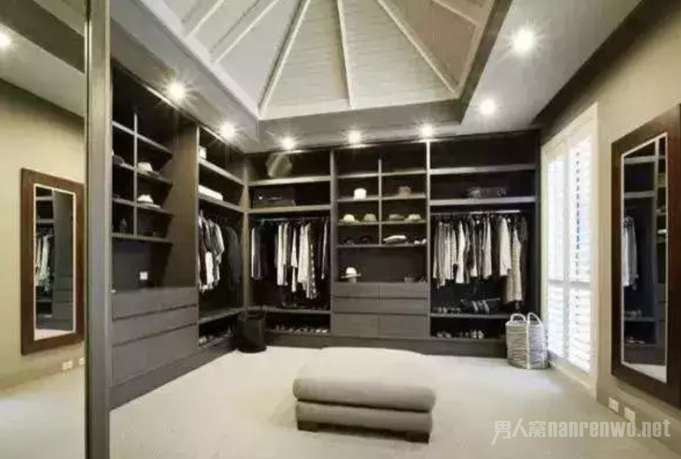 衣帽间