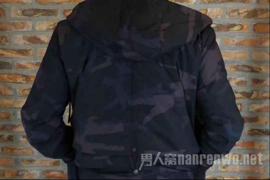 迷彩冲锋衣