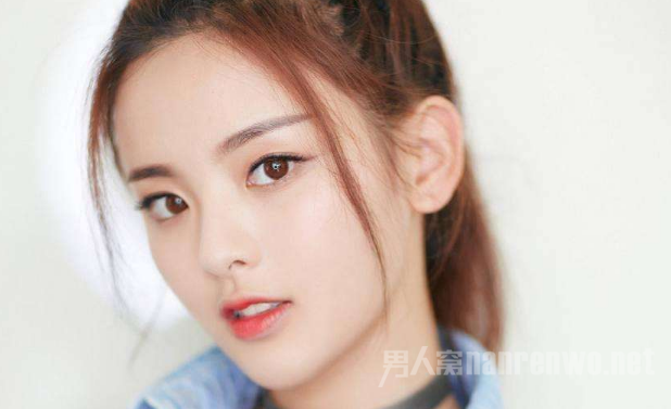 杨超越