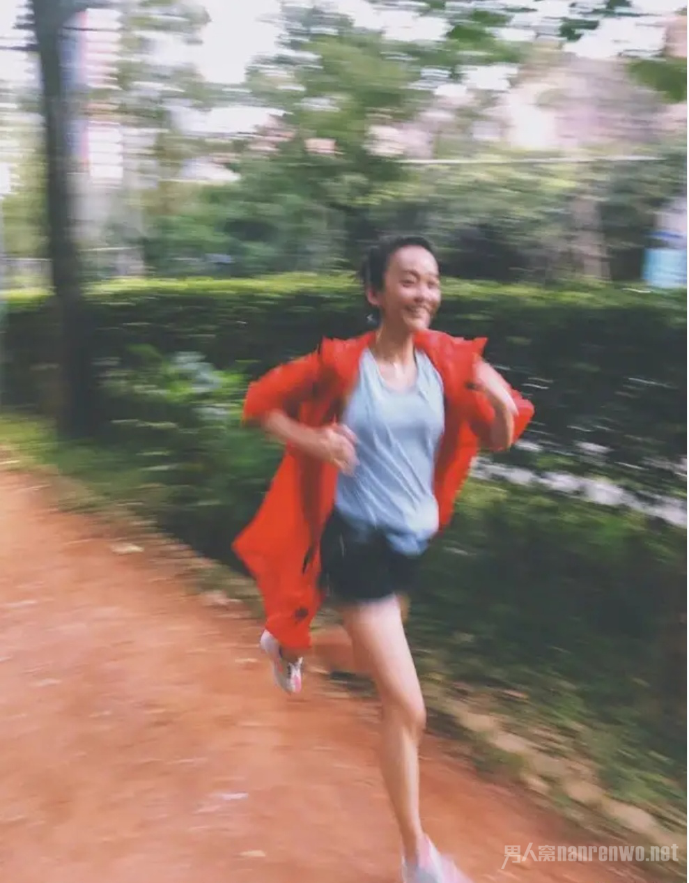 陈意涵的肚子在哪里