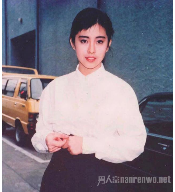 王祖贤正面照曝光