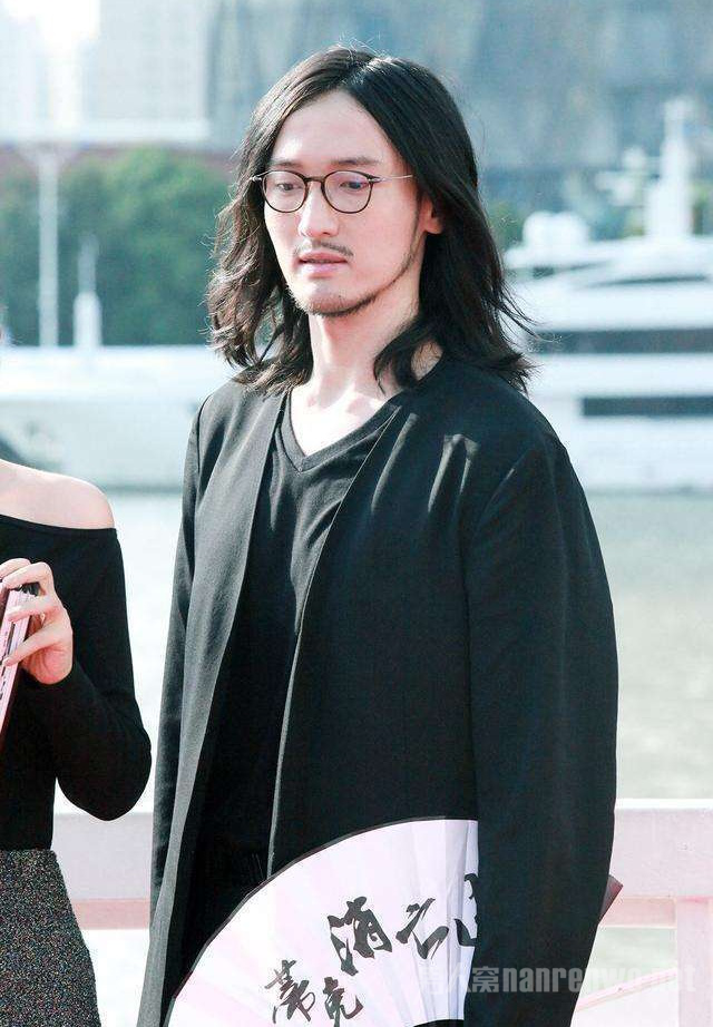 王传君疑似力挺翟天临