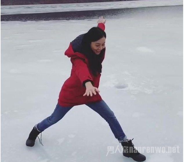 陈法拉吃火锅庆生