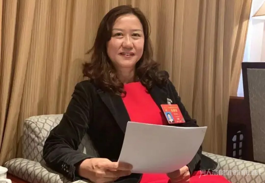 人大代表黄细花