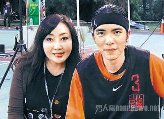 萧敬腾与女粉丝