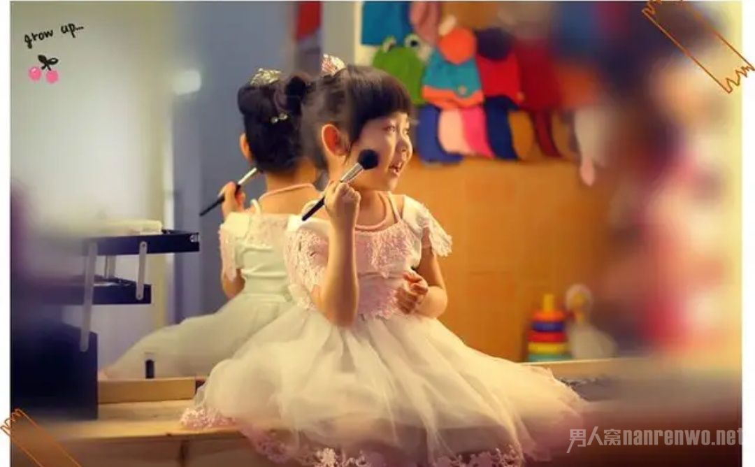 化妆的小孩子