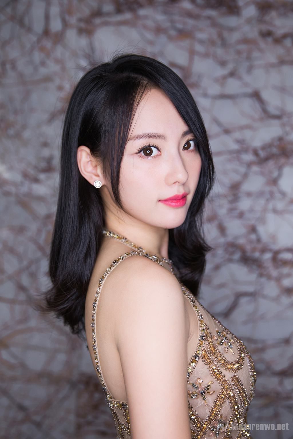 张嘉倪