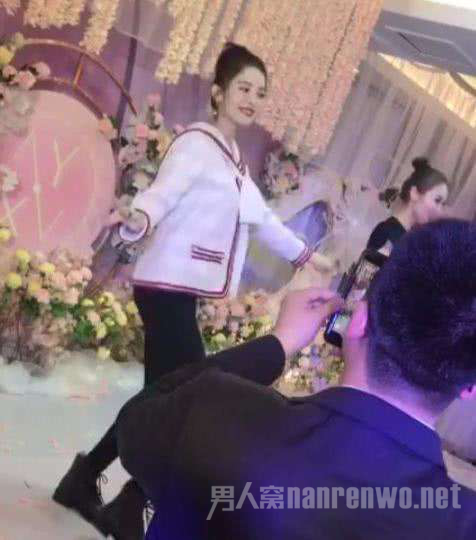 娜扎