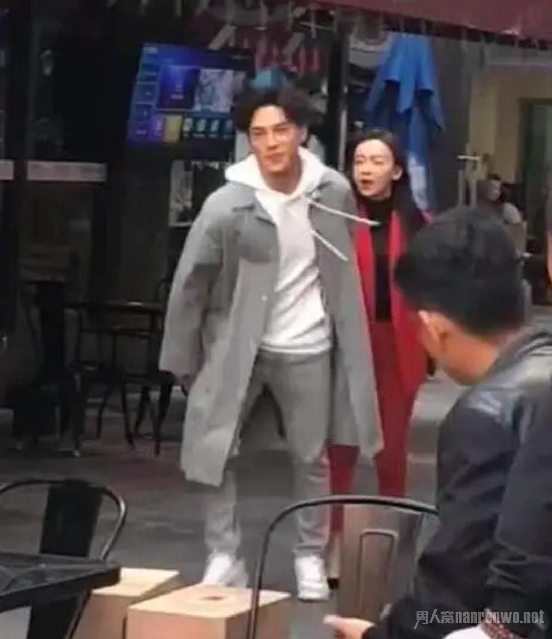 洪尧吴谨言恋情实锤