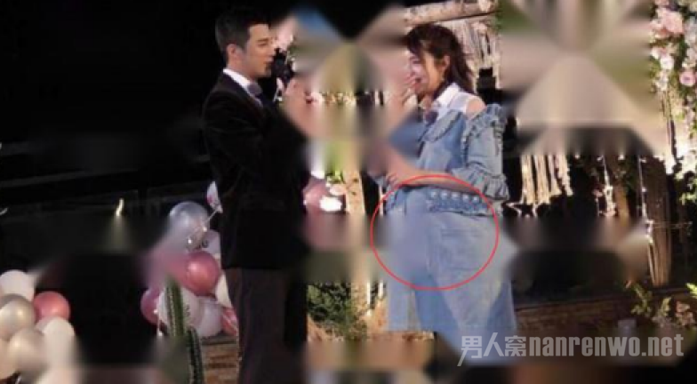 Ů������