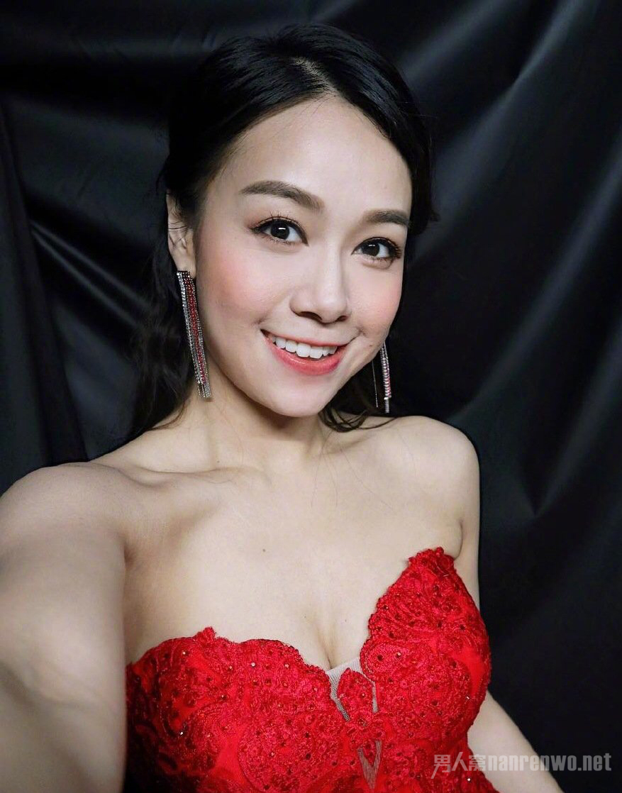 黄心颖自拍