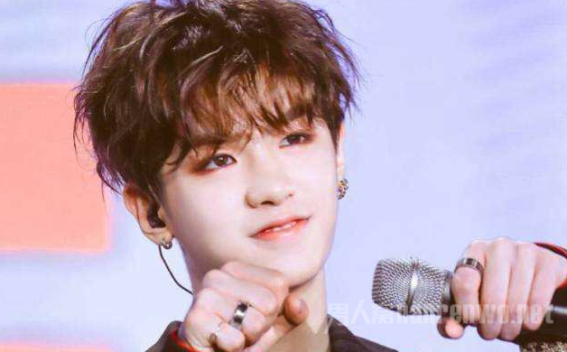 黄明昊