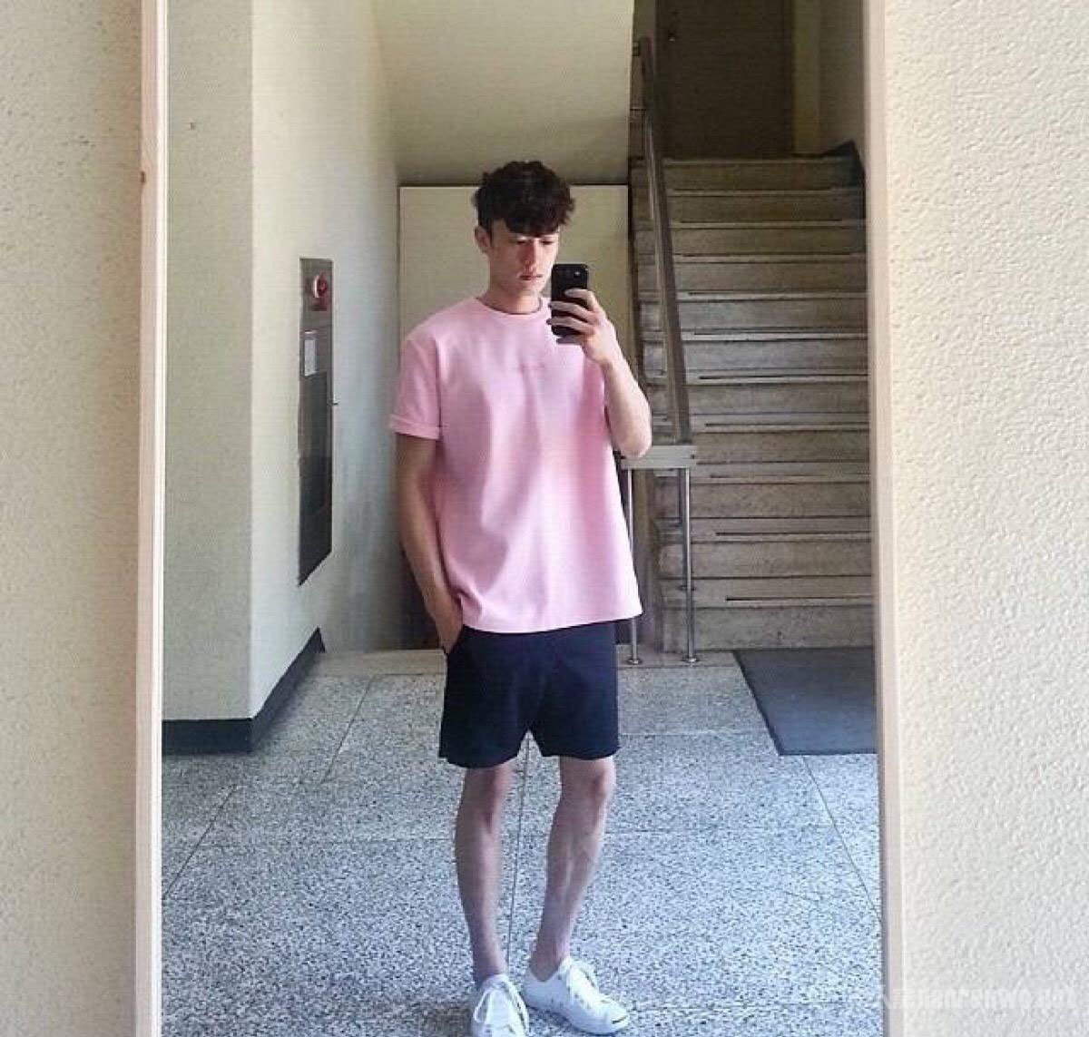 乖巧少年
