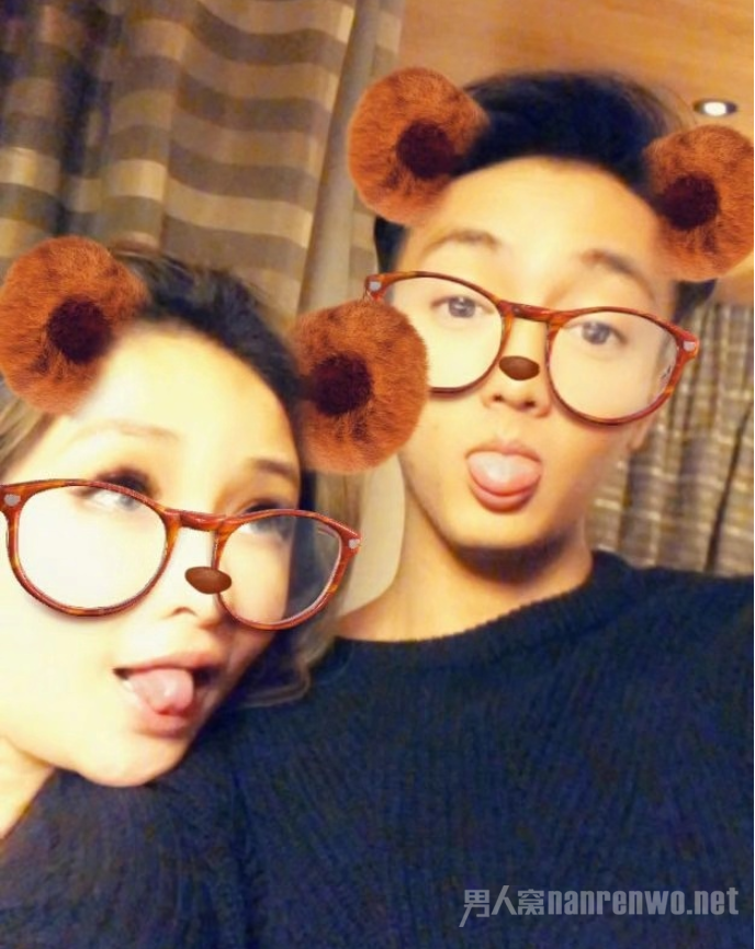 萧亚轩黄皓照片