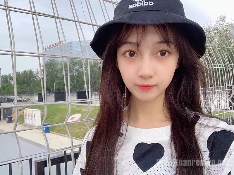 吴亦凡女友鹿依luna