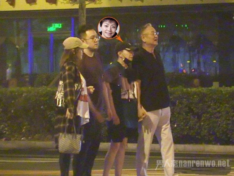 宋丹丹一家