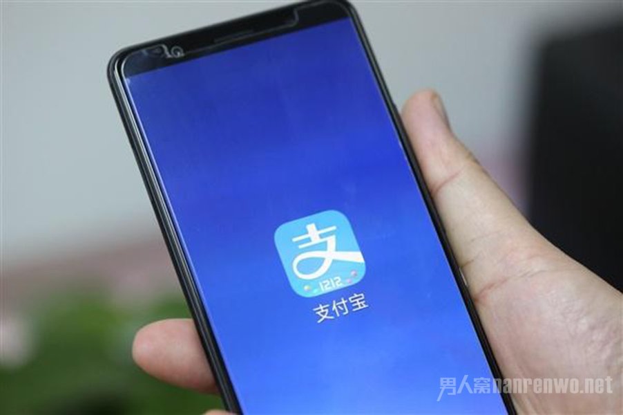 支付宝回应AI换脸风险