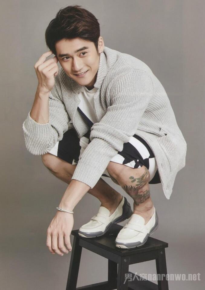 蒋劲夫为妈妈庆生的