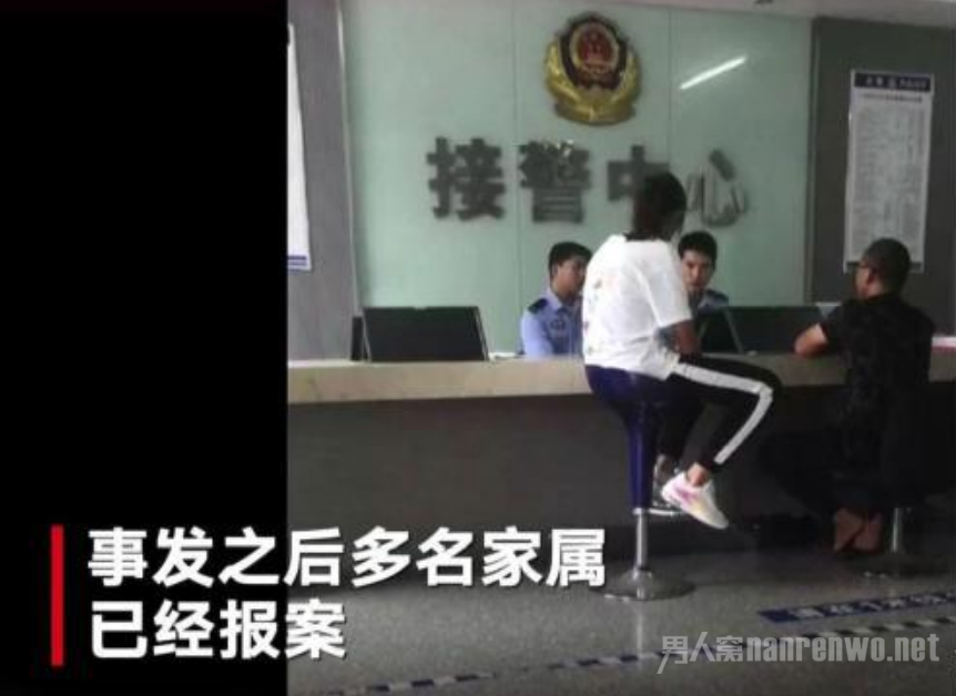 女足教练被举报让女队员脱衣练自信