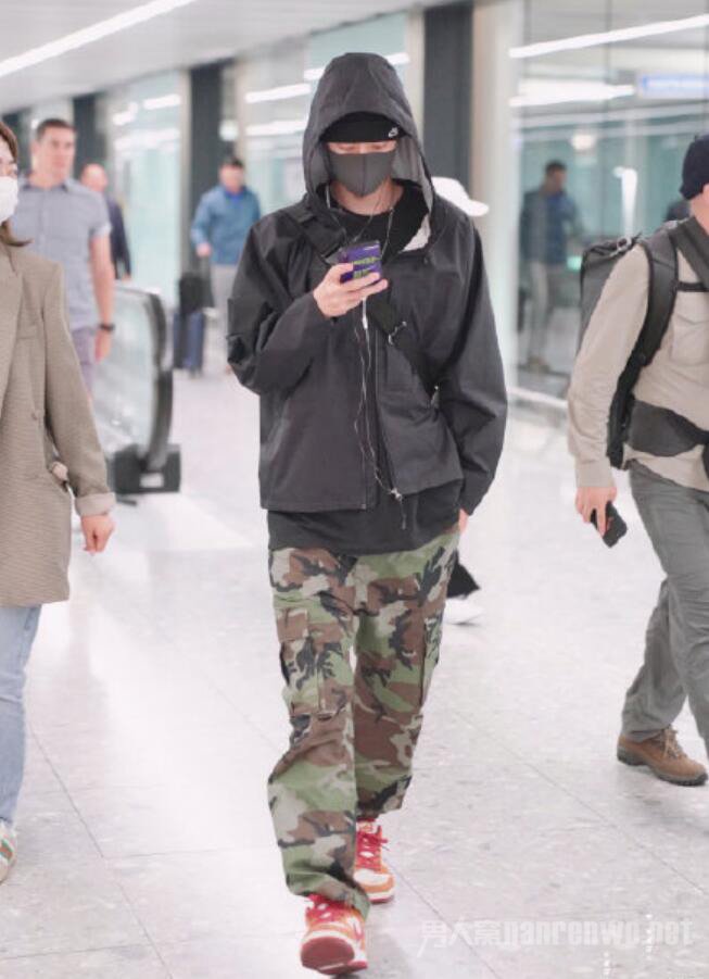 王一博