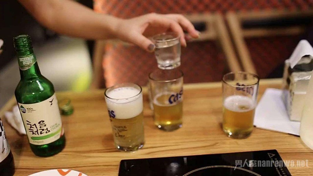 聚会喝酒