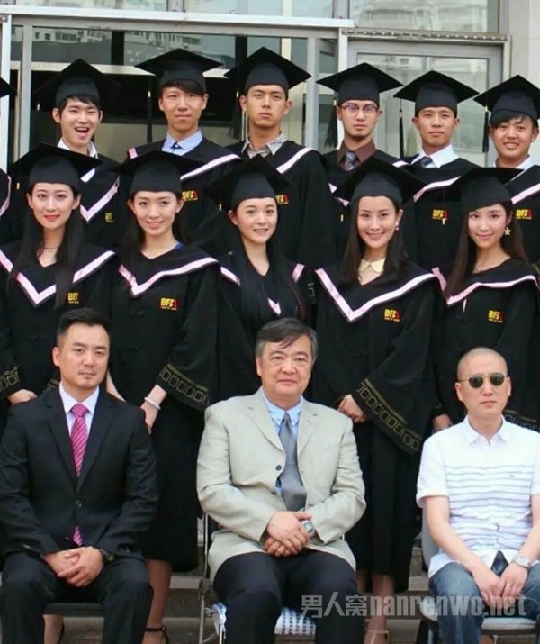 李现大学时期照片