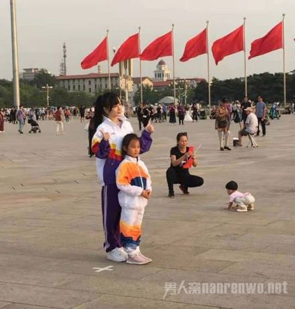 李小璐甜馨合照