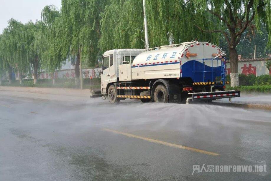 洒水车