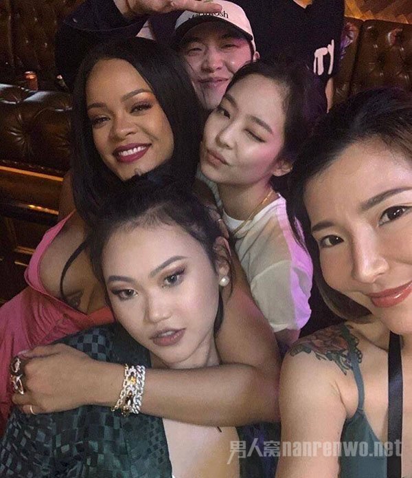 被蕾哈娜邀请去私人派对的体验