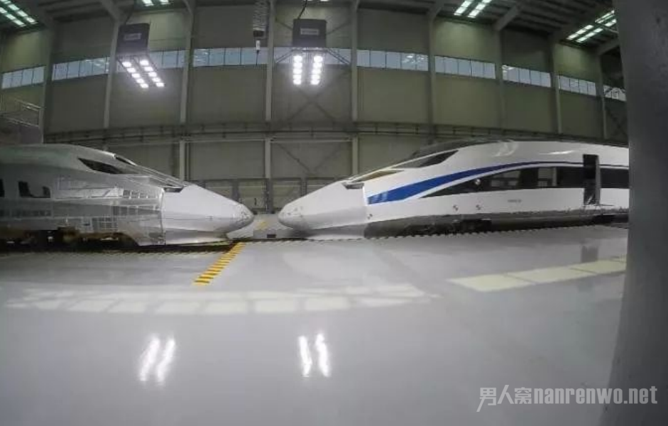 76公里时速下列车相撞试验