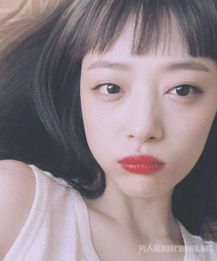 崔雪莉不穿内衣
