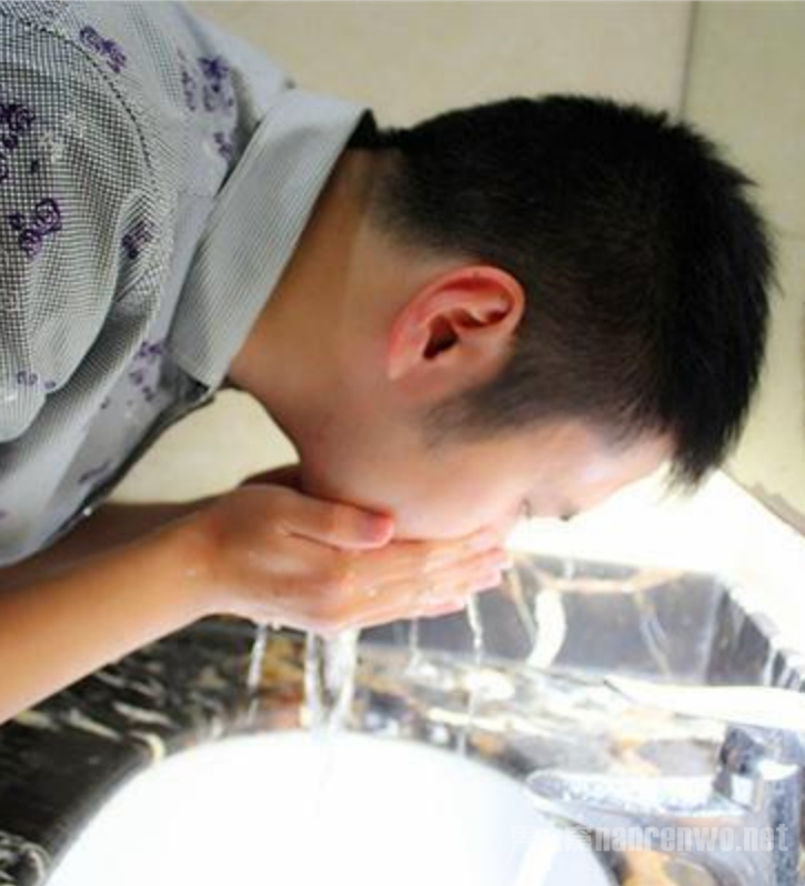 男士洗脸的正确步骤